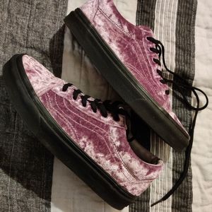 Velvet vans